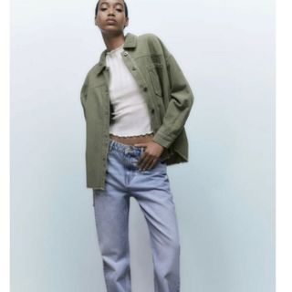 ザラ(ZARA)の【ZARA】コーデュロイシャツ　ジャケット　カーキ(シャツ/ブラウス(長袖/七分))