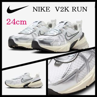 ナイキ(NIKE)の【新品】24cm NIKE V2K RUN ナイキ ウィメンズ ランテック(スニーカー)