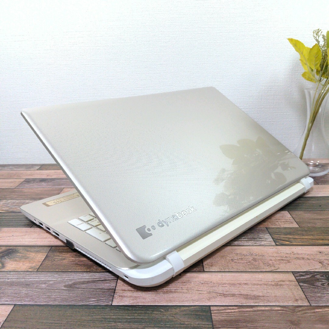 東芝 - 格安✨Dynabook ノートパソコン ゴールド✨薄型PC 大容量 1TBの