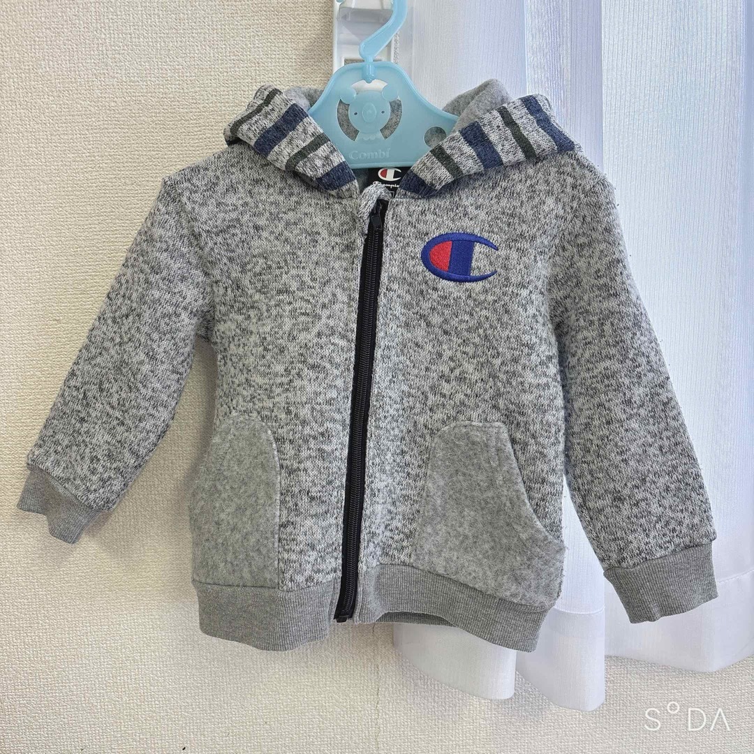 Champion(チャンピオン)のチャンピオン 裏起毛 キッズ/ベビー/マタニティのキッズ服男の子用(90cm~)(ジャケット/上着)の商品写真