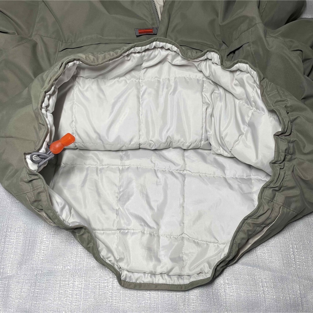 NIKE(ナイキ)のナイキ ダウンジャケット マウンテンパーカー ハーフジップ 無地 中綿 カーキ メンズのジャケット/アウター(ダウンジャケット)の商品写真