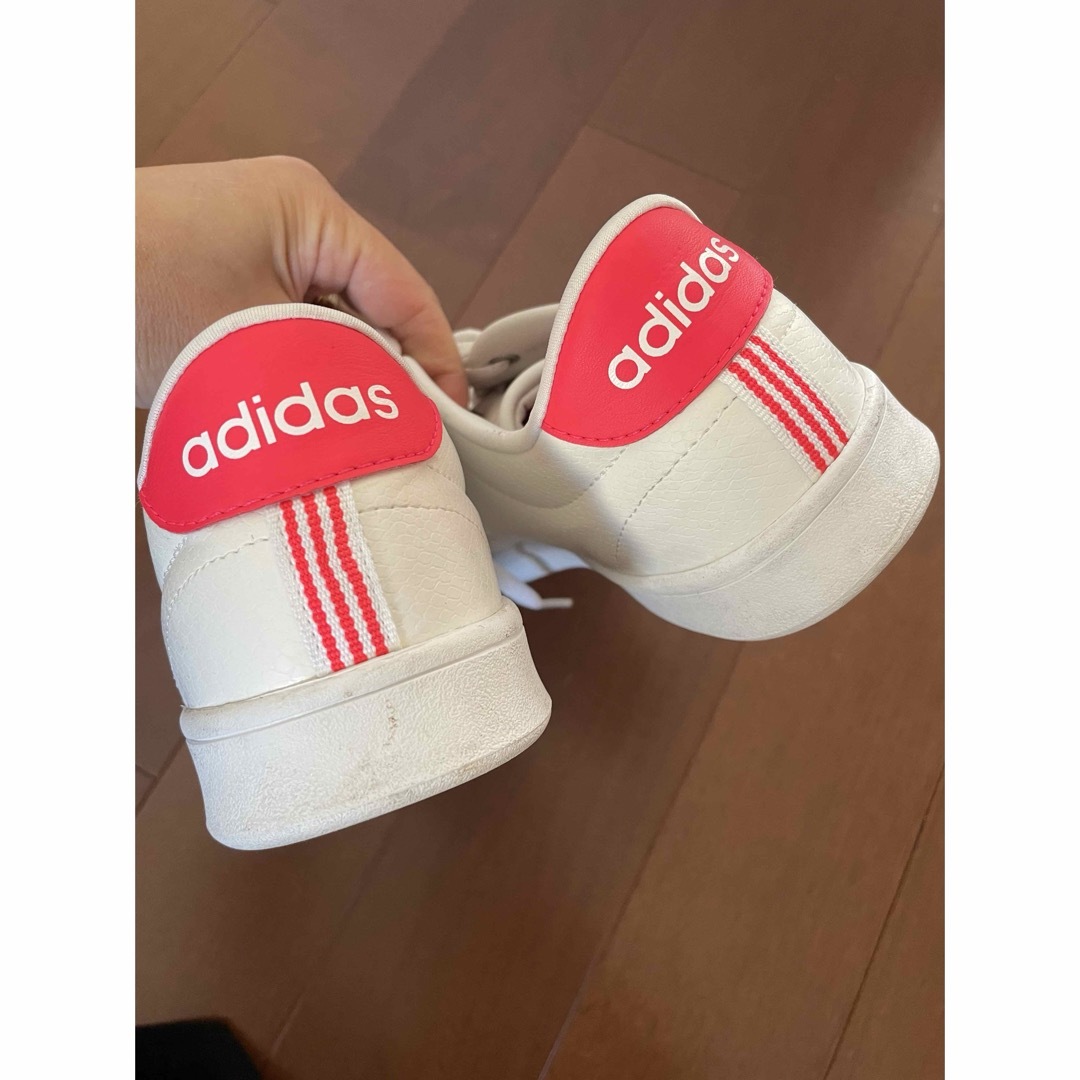 adidas(アディダス)のadidas アディダス　レディース　シューズ　25㎝ レディースの靴/シューズ(スニーカー)の商品写真