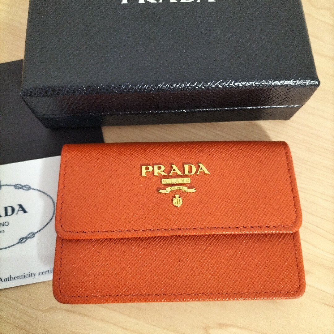 プラダ サフィアーノ カードケース 名刺入れ レザー 本革 オレンジ PRADA