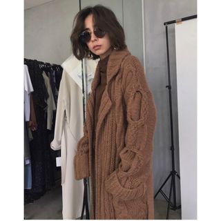 アメリヴィンテージ(Ameri VINTAGE)のAMERI BIG CABLE KNIT COAT ニットコート税込29,480(ロングコート)