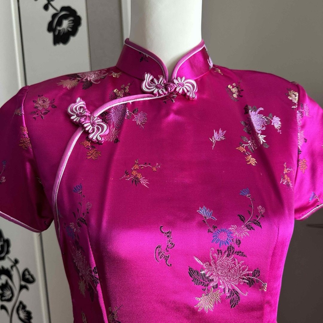 チャイナドレス　ピンク　ポリエステル製　L レディースのフォーマル/ドレス(ロングドレス)の商品写真