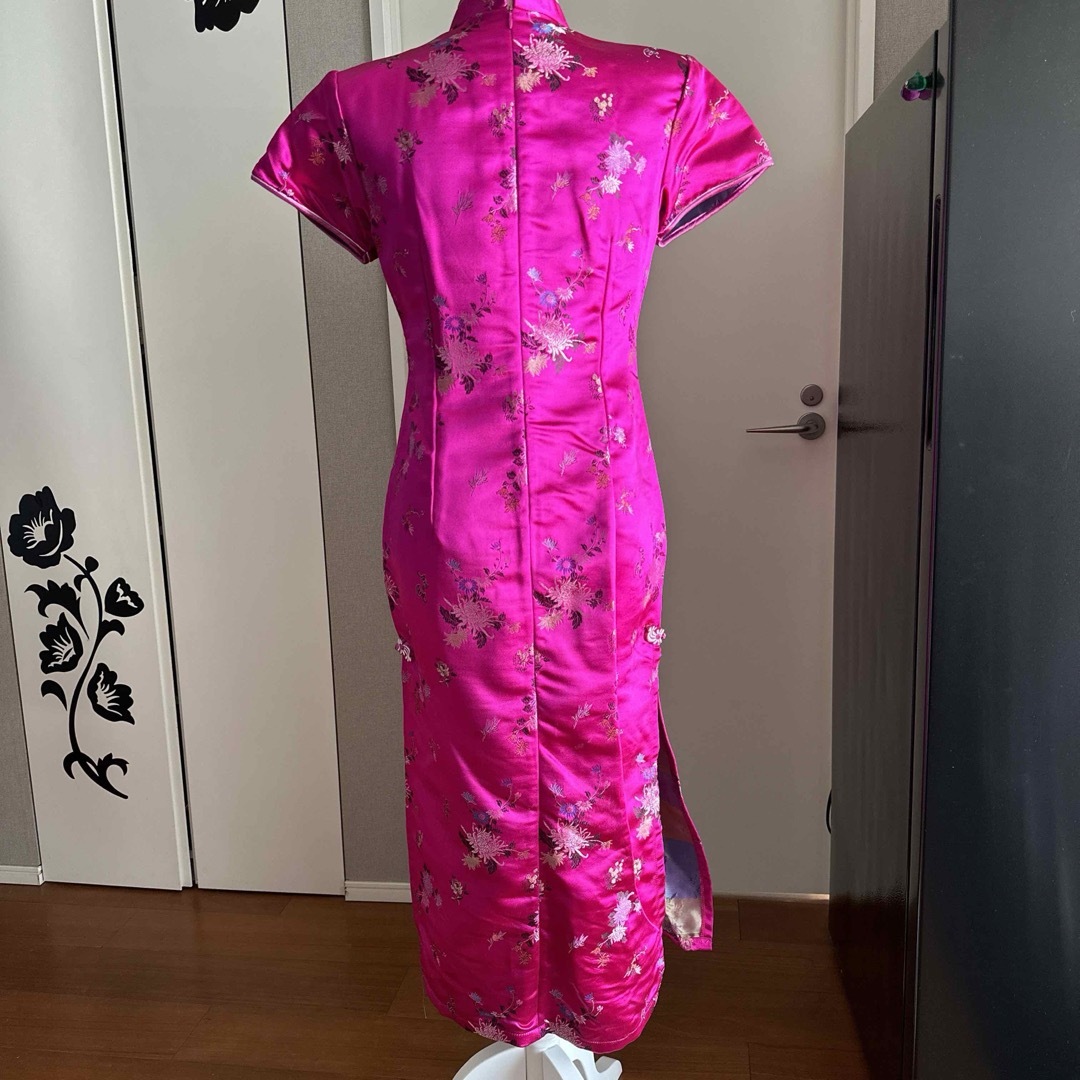 チャイナドレス　ピンク　ポリエステル製　L レディースのフォーマル/ドレス(ロングドレス)の商品写真