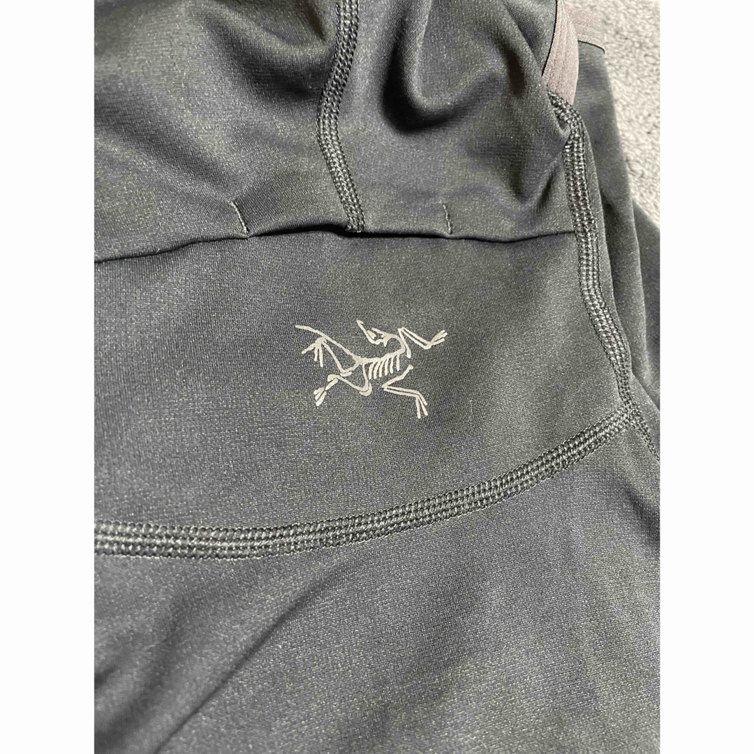 ARC'TERYX(アークテリクス)のアークテリクス ロー バラクラバ ブラック メンズのジャケット/アウター(その他)の商品写真
