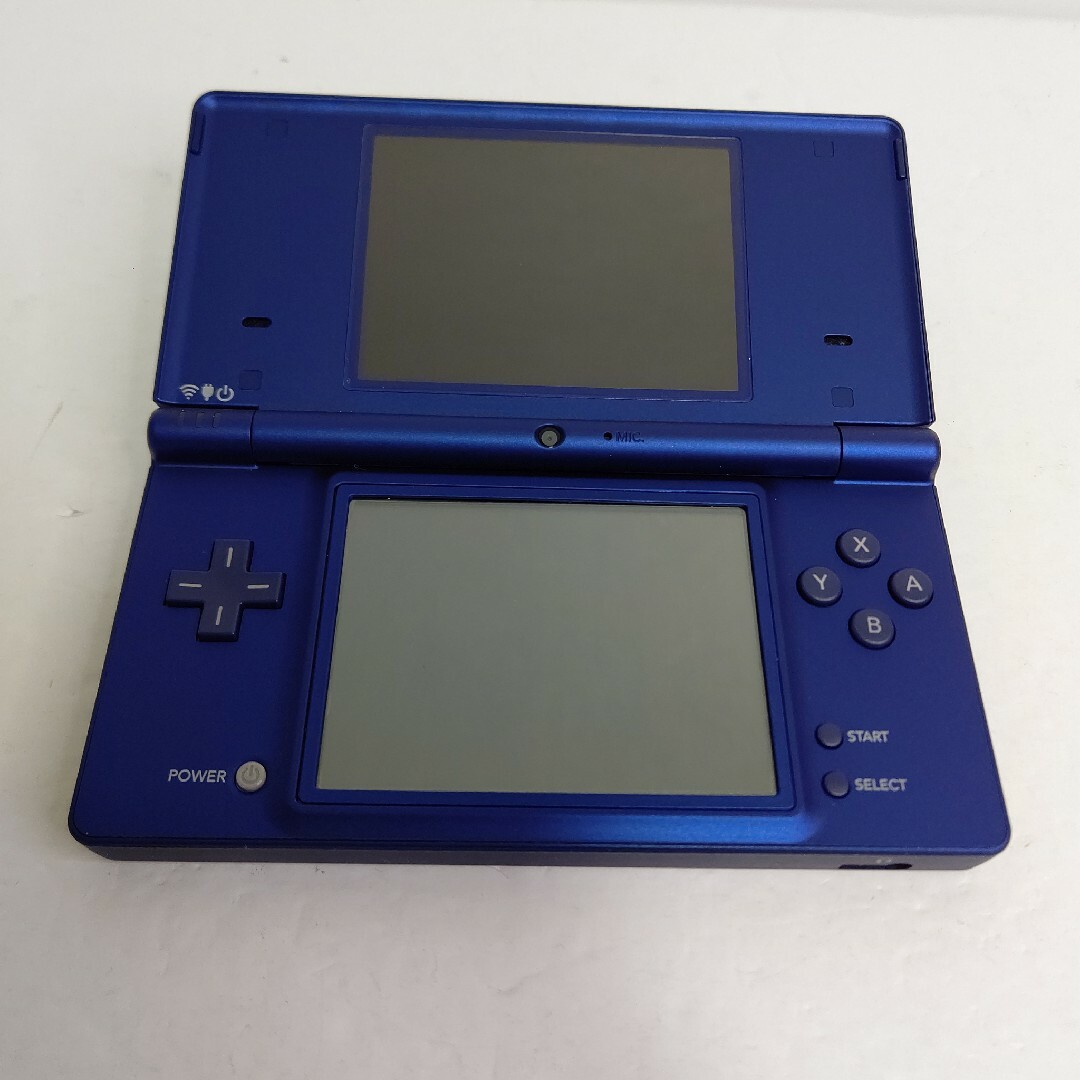 ニンテンドーDS(ニンテンドーDS)のNintendo　ニンテンドーDSi　メタリックブルー　極美品　任天堂ゲーム機 エンタメ/ホビーのゲームソフト/ゲーム機本体(携帯用ゲーム機本体)の商品写真