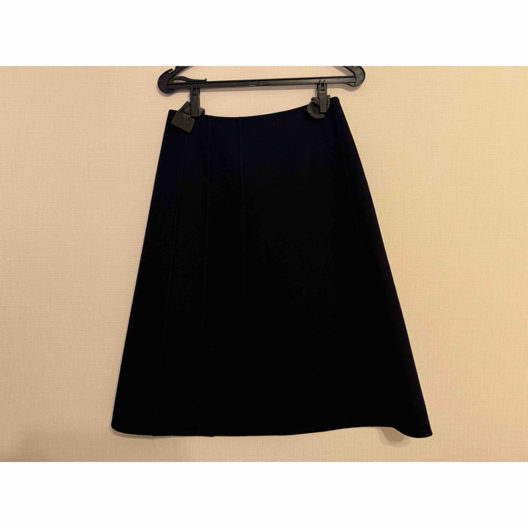 Drawer(ドゥロワー)のドゥロワー　ネイビー　ウール　膝丈　Aライン　スカート　drawer レディースのスカート(ひざ丈スカート)の商品写真