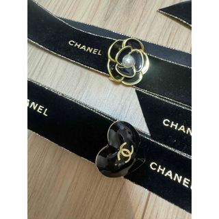 シャネル(CHANEL)の新品♡シャネル♡CHANEL♡ホリデー限定チャーム ハート＆カメリア＆リボン(チャーム)