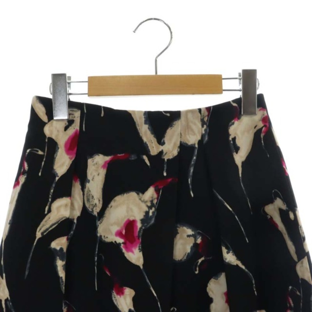 ANAYI(アナイ)のアナイ フレアスカート ひざ丈 フラワー 花柄 36 マルチカラー 黒 ブラック レディースのスカート(ひざ丈スカート)の商品写真