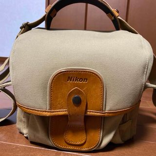 ニコン(Nikon)のNikonレザーカメラバック(ケース/バッグ)