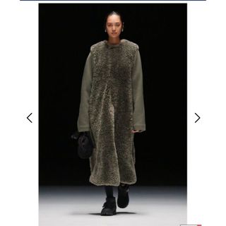 ハイク(HYKE)の【HYKE(ハイク)】 FAUX SHEARLING COAT olive  1(ロングコート)