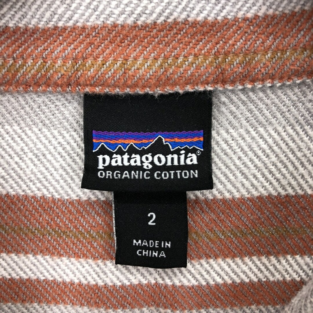 patagonia(パタゴニア)の古着 16年製 パタゴニア Patagonia ORGANIC COTTON オーガニックコットン 53915FA16 長袖 ボーダー柄 フランネルチェックシャツ レディースS /eaa396523 レディースのトップス(シャツ/ブラウス(長袖/七分))の商品写真