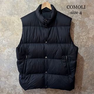 コモリ(COMOLI)の希少サイズ４COMOLI コモリ ダウンベスト(ダウンベスト)