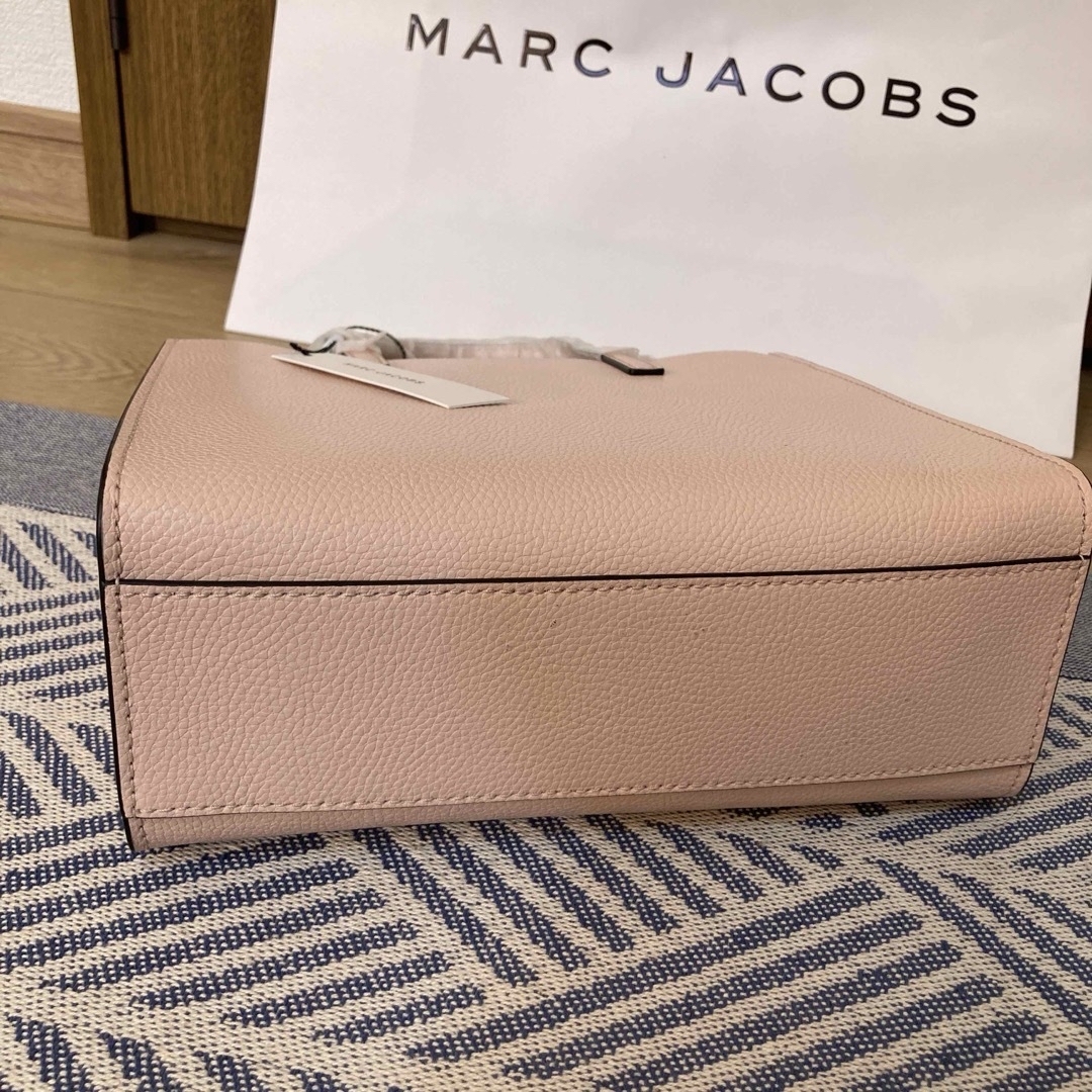 MARC JACOBS(マークジェイコブス)のマークジェイコブス　ベージュピンク　2wayバック　新品未使用 レディースのバッグ(ハンドバッグ)の商品写真