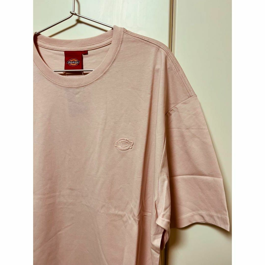Dickies(ディッキーズ)の新品  Dickies  Tシャツ　シングルジャージ　スモールロゴ　ピンク　XL メンズのトップス(Tシャツ/カットソー(半袖/袖なし))の商品写真