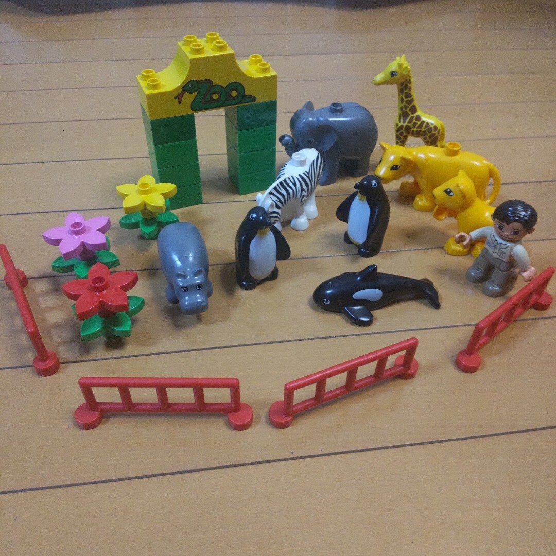 Lego(レゴ)のレゴデュプロ動物花柵飼育員セット キッズ/ベビー/マタニティのおもちゃ(知育玩具)の商品写真