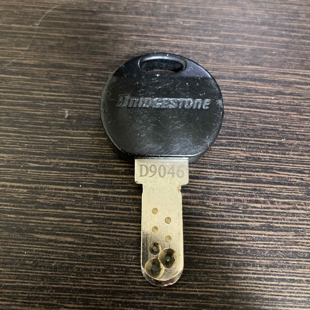 BRIDGESTONE - ブリヂストン電動自転車 鍵 1本の通販 by ひょっ BRIDGESTONE - ブリヂストン電動自転車 鍵 1本の通販 by ひょっ