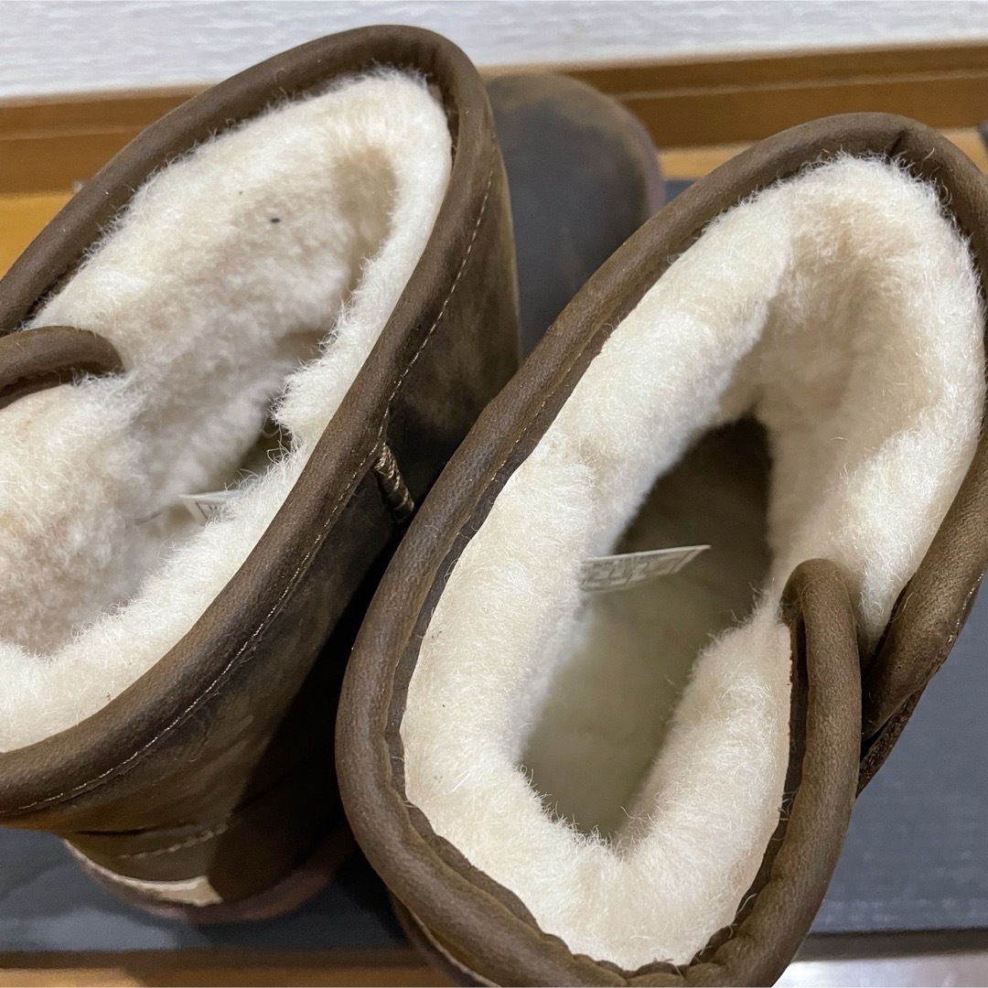 UGG(アグ)の"新品" UGG アグ men's M BENI ムートン ブーツ 27㎝。 メンズの靴/シューズ(ブーツ)の商品写真