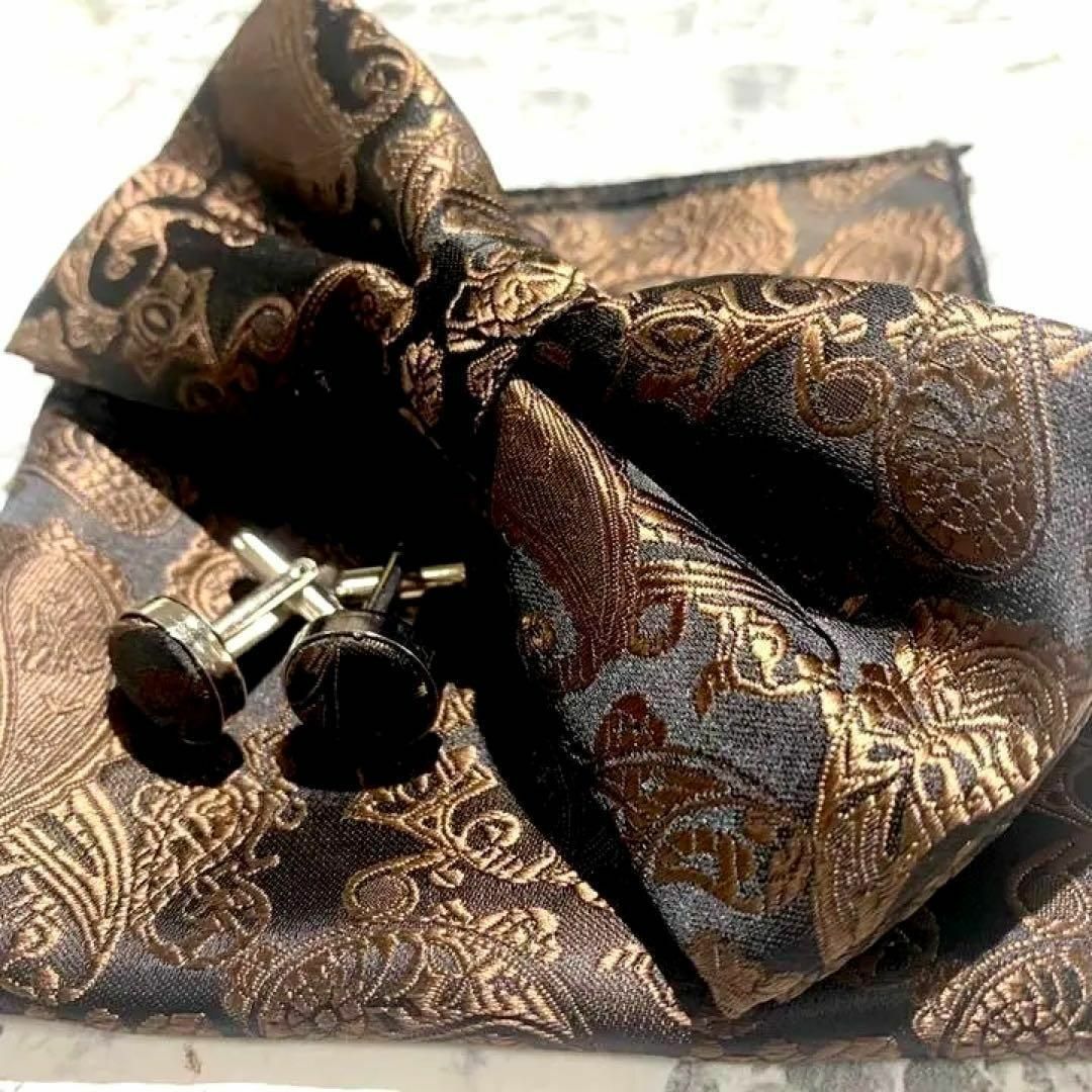 ●蝶ネクタイ　チーフ カフス ブラウン　茶色　挙式　披露宴　パーティー　Y3 メンズのファッション小物(ネクタイ)の商品写真
