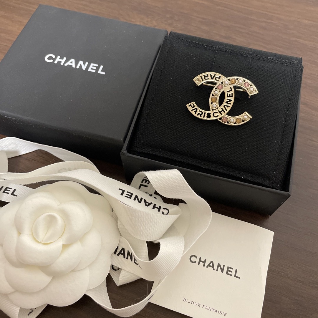 CHANEL(シャネル)のシャネル CCマーク ブローチ レディースのアクセサリー(ブローチ/コサージュ)の商品写真