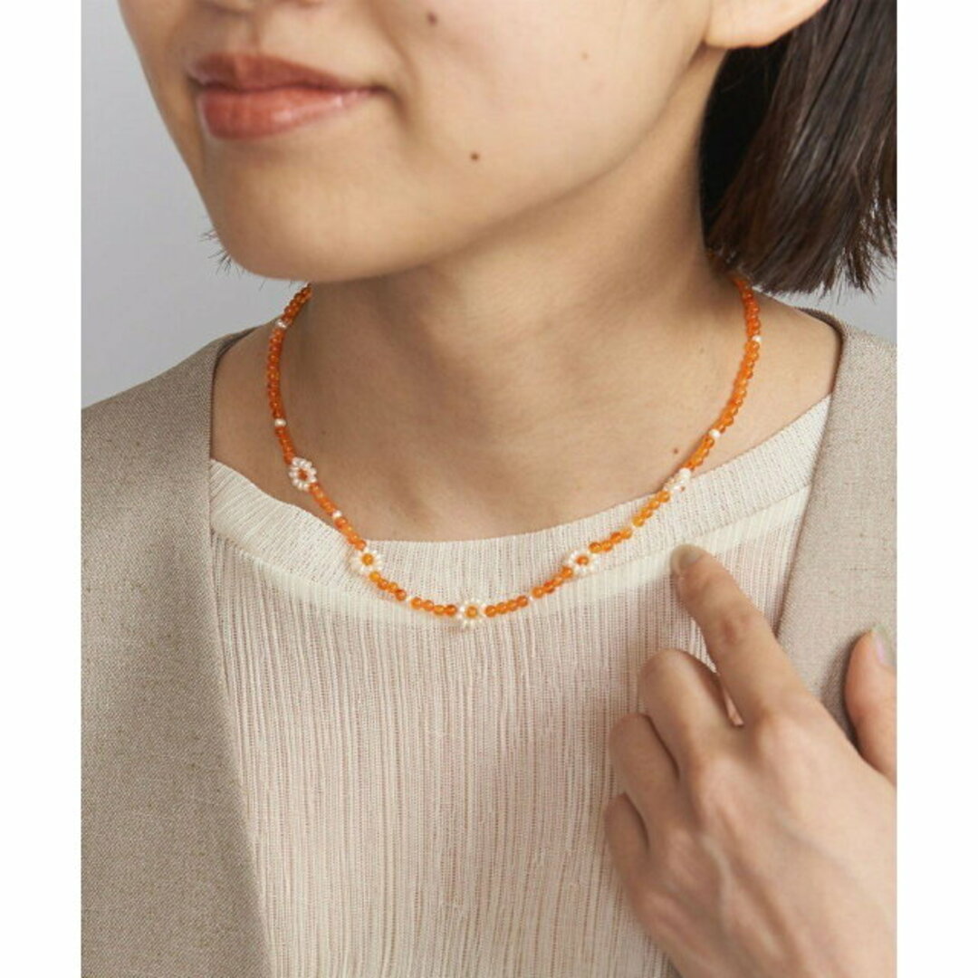 BEAUTY&YOUTH UNITED ARROWS(ビューティアンドユースユナイテッドアローズ)の【ORANGE】<by Preek(バイプリーク)>淡水パール フラワービーズネックレス 2 レディースのアクセサリー(ネックレス)の商品写真