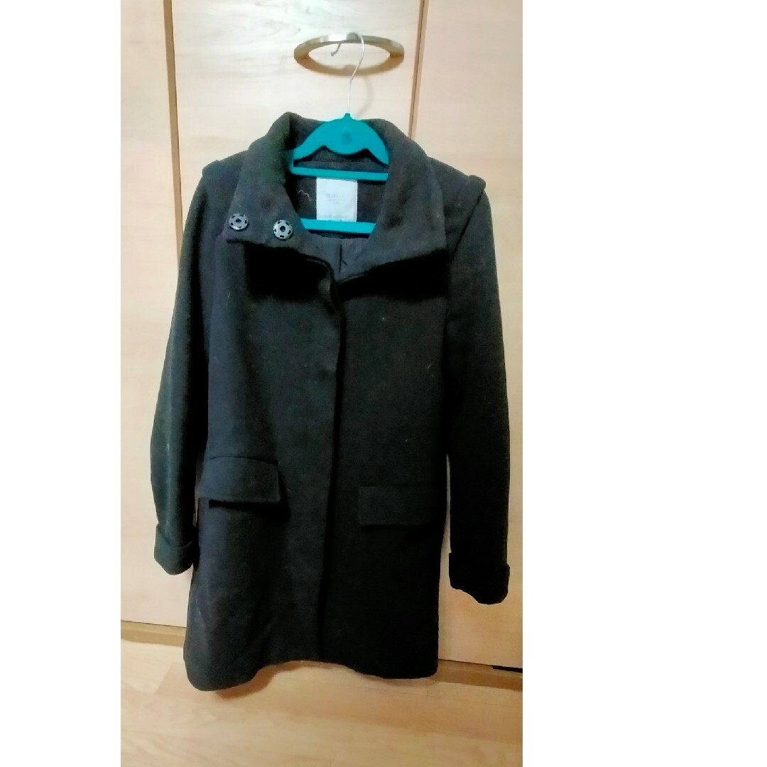 ZARA(ザラ)のZARAのコート　黒 レディースのジャケット/アウター(ロングコート)の商品写真