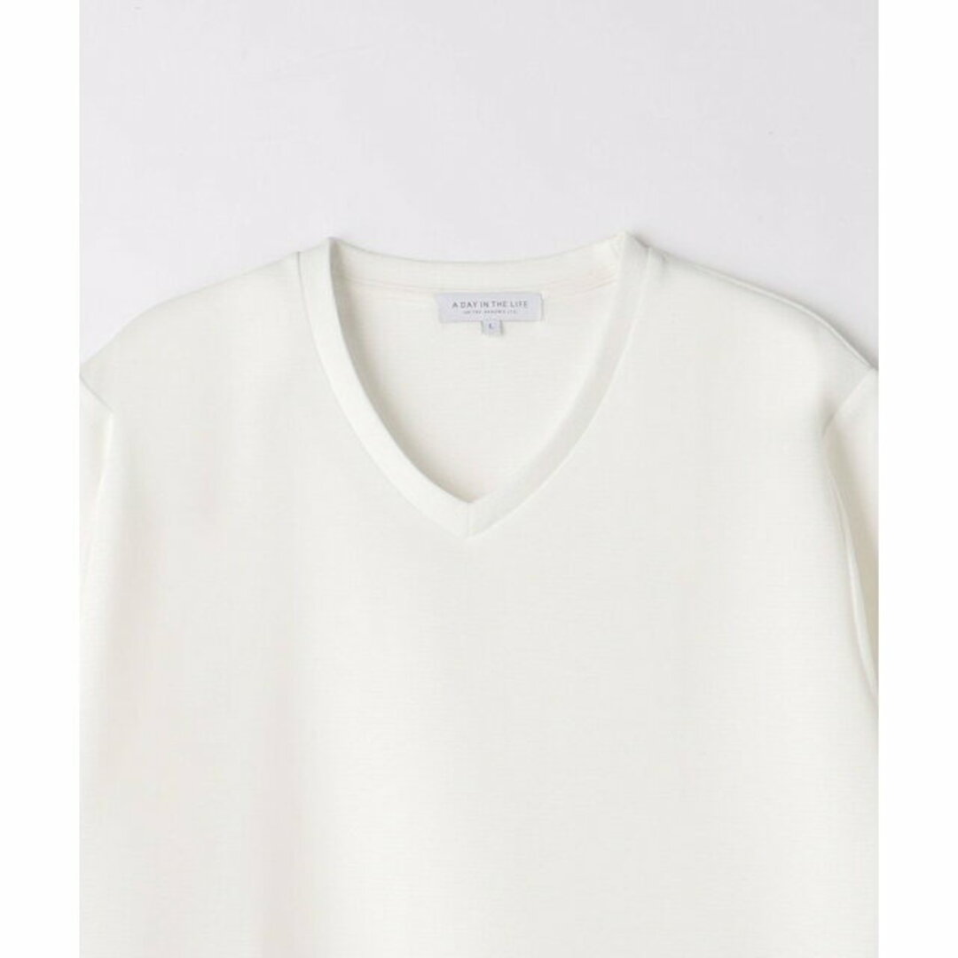 a day in the life(アデイインザライフ)の【WHITE】リップル Vネック カットソー<A DAY IN THE LIFE> メンズのトップス(Tシャツ/カットソー(半袖/袖なし))の商品写真