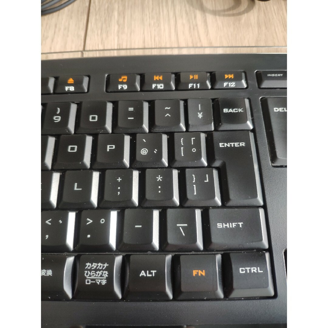 Logicool(ロジクール)の【希少品】Logicool Illuminated Keyboard K740 スマホ/家電/カメラのPC/タブレット(PC周辺機器)の商品写真