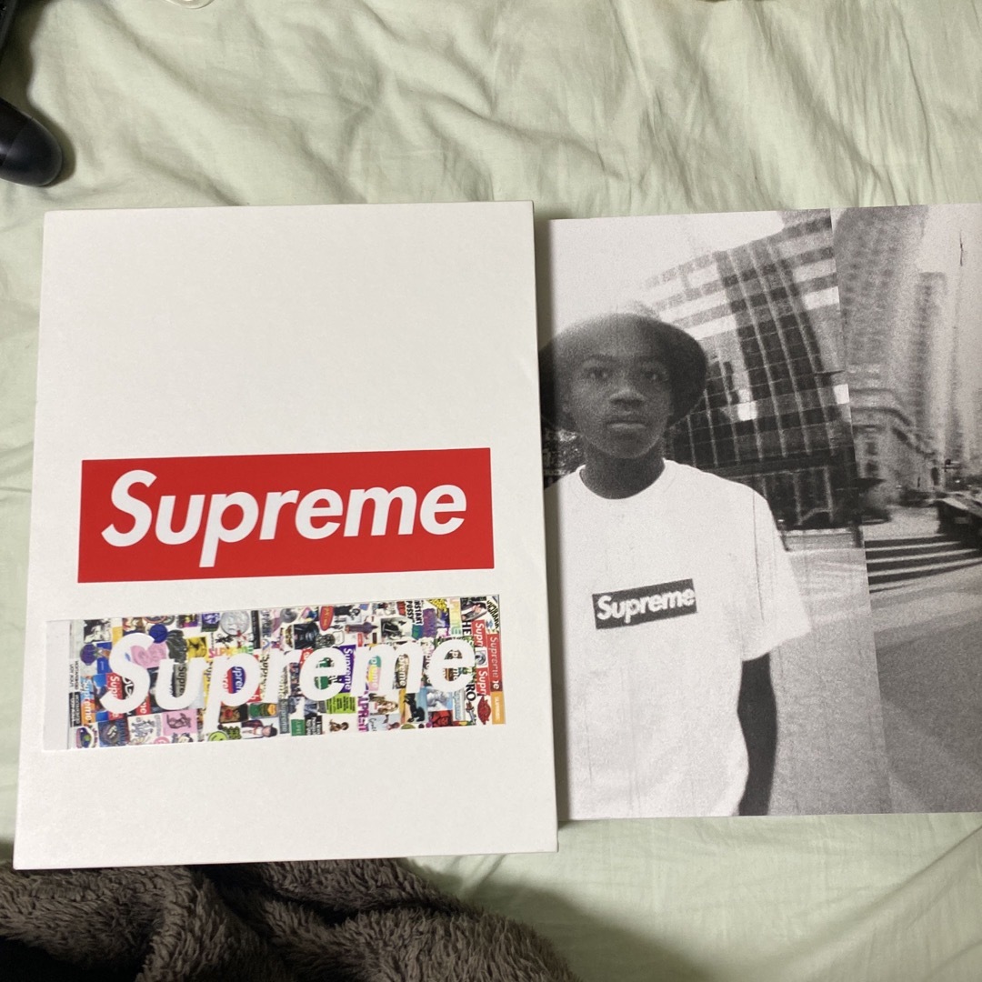 Supreme - シュプリーム ブック