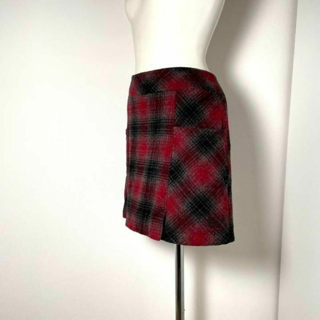 ロンドンガール❗️ウールリッチ　超美品　フレアミニスカート赤黒グレーチェック レディースのスカート(ミニスカート)の商品写真