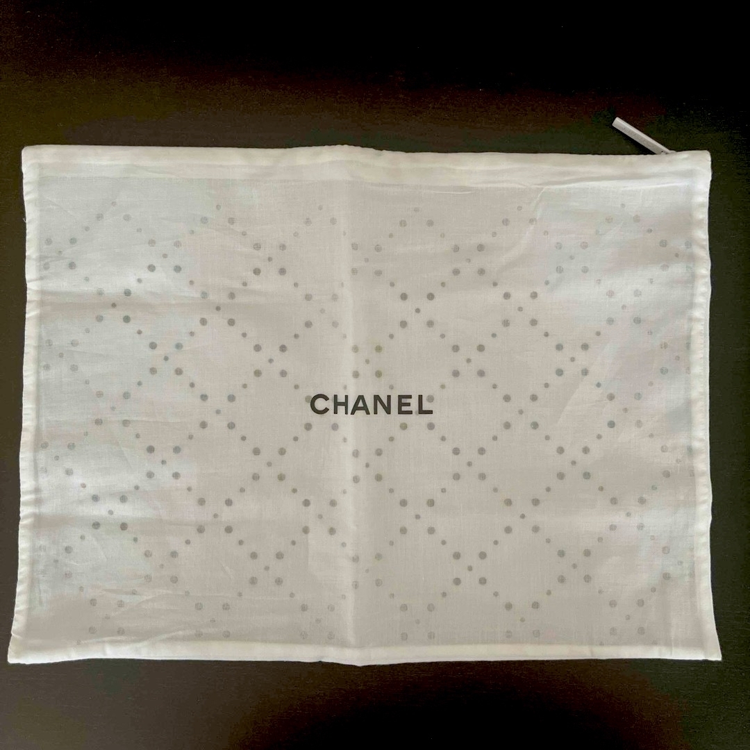 CHANEL(シャネル)のCHANEL 保存袋 レディースのバッグ(ショップ袋)の商品写真