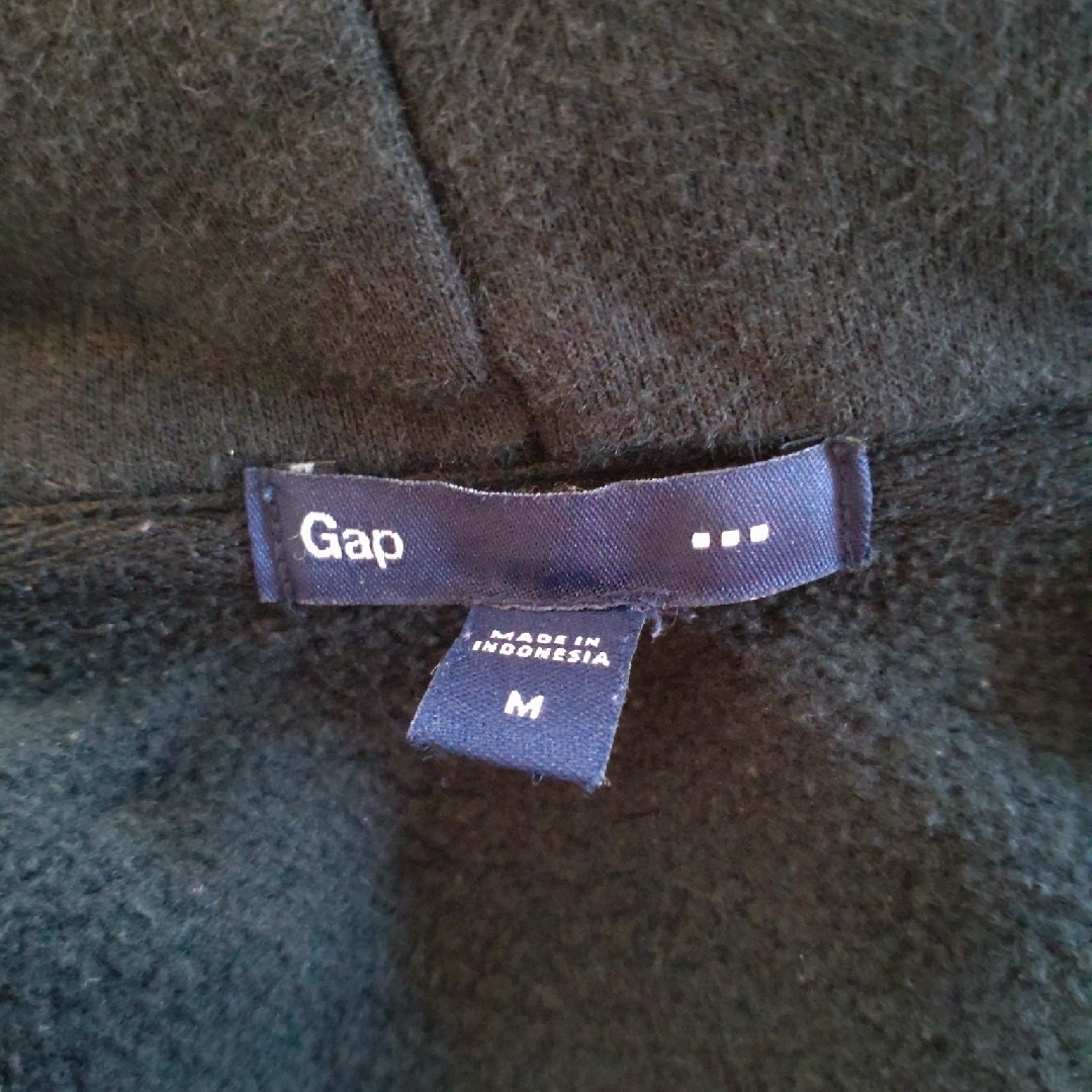 GAP(ギャップ)のパーカー　GAP　M キッズ/ベビー/マタニティのベビー服(~85cm)(トレーナー)の商品写真