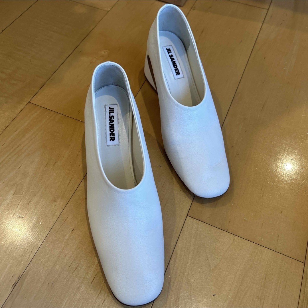 Jil Sander(ジルサンダー)の美品　JIL SUNDER パンプス　39 レディースの靴/シューズ(ハイヒール/パンプス)の商品写真