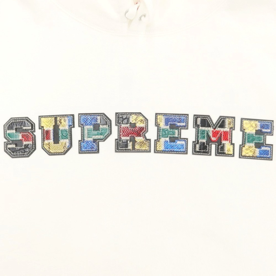 Supreme(シュプリーム)の【中古】シュプリーム Supreme 2023年秋冬 Collegiate Patchwork Leather Hooded Sweatshirt プルオーバー スウェットパーカー ホワイト【サイズL】【メンズ】 メンズのトップス(パーカー)の商品写真