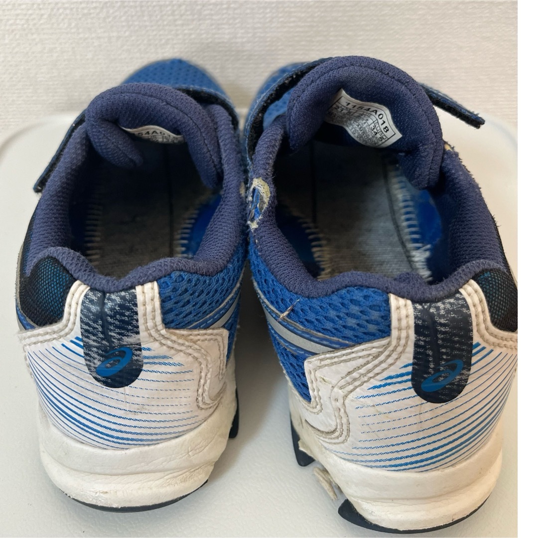 asics(アシックス)のasics  スニーカー　サイズ21.5㎝ キッズ/ベビー/マタニティのキッズ靴/シューズ(15cm~)(スニーカー)の商品写真