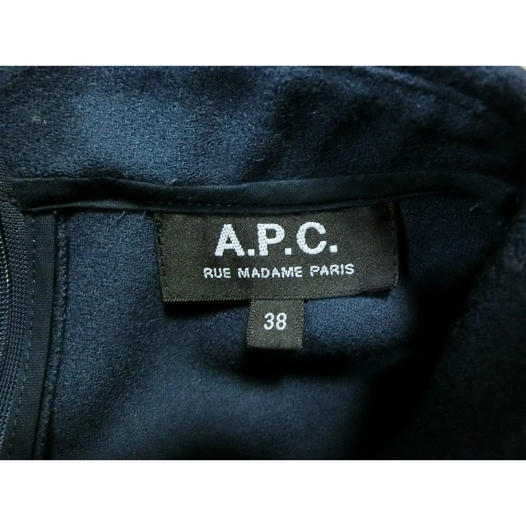 A.P.C(アーペーセー)のA.P.C. アーペーセー　グリーンネイビーで襟が可愛い9分袖ワンピース 38 レディースのワンピース(ひざ丈ワンピース)の商品写真