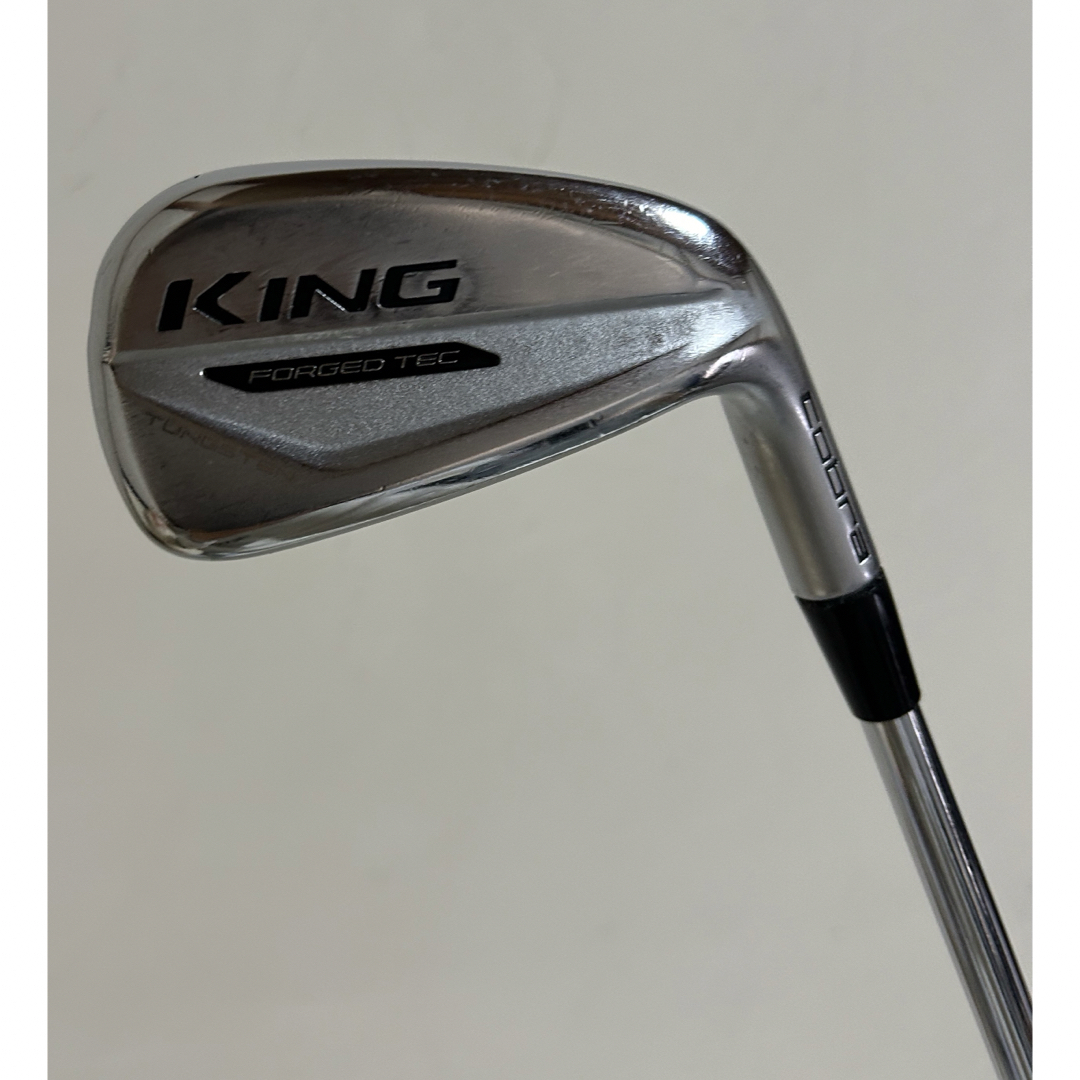 COBRA(コブラ)のコブラ2020 King Forged Tec ６本5-Pアイアンセット スポーツ/アウトドアのゴルフ(クラブ)の商品写真