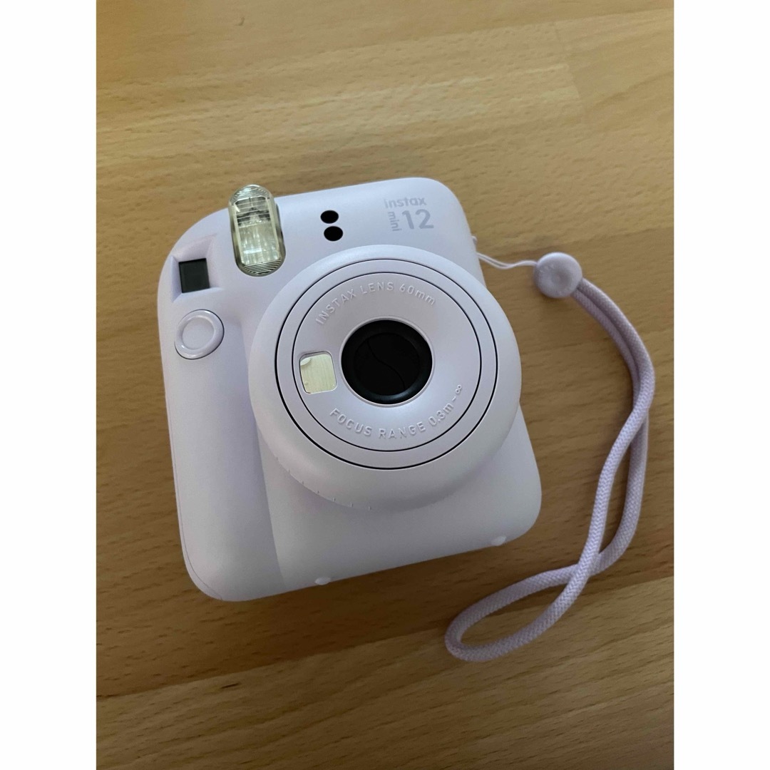 富士フイルム(フジフイルム)のチェキ　instax mini 12 ライラックパープル スマホ/家電/カメラのカメラ(フィルムカメラ)の商品写真