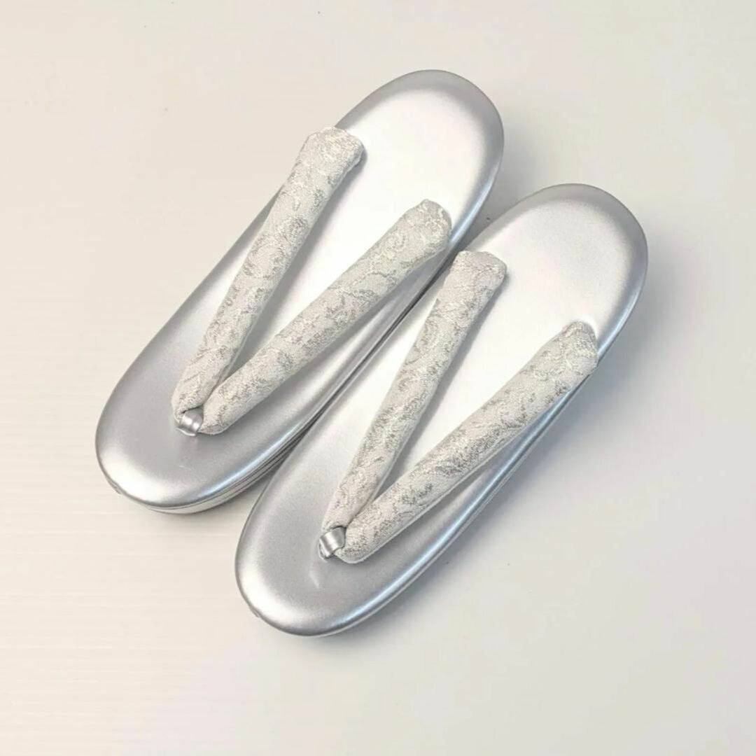 和装 草履 フォーマル 銀 シルバー 3Lサイズ usele レディースの靴/シューズ(下駄/草履)の商品写真