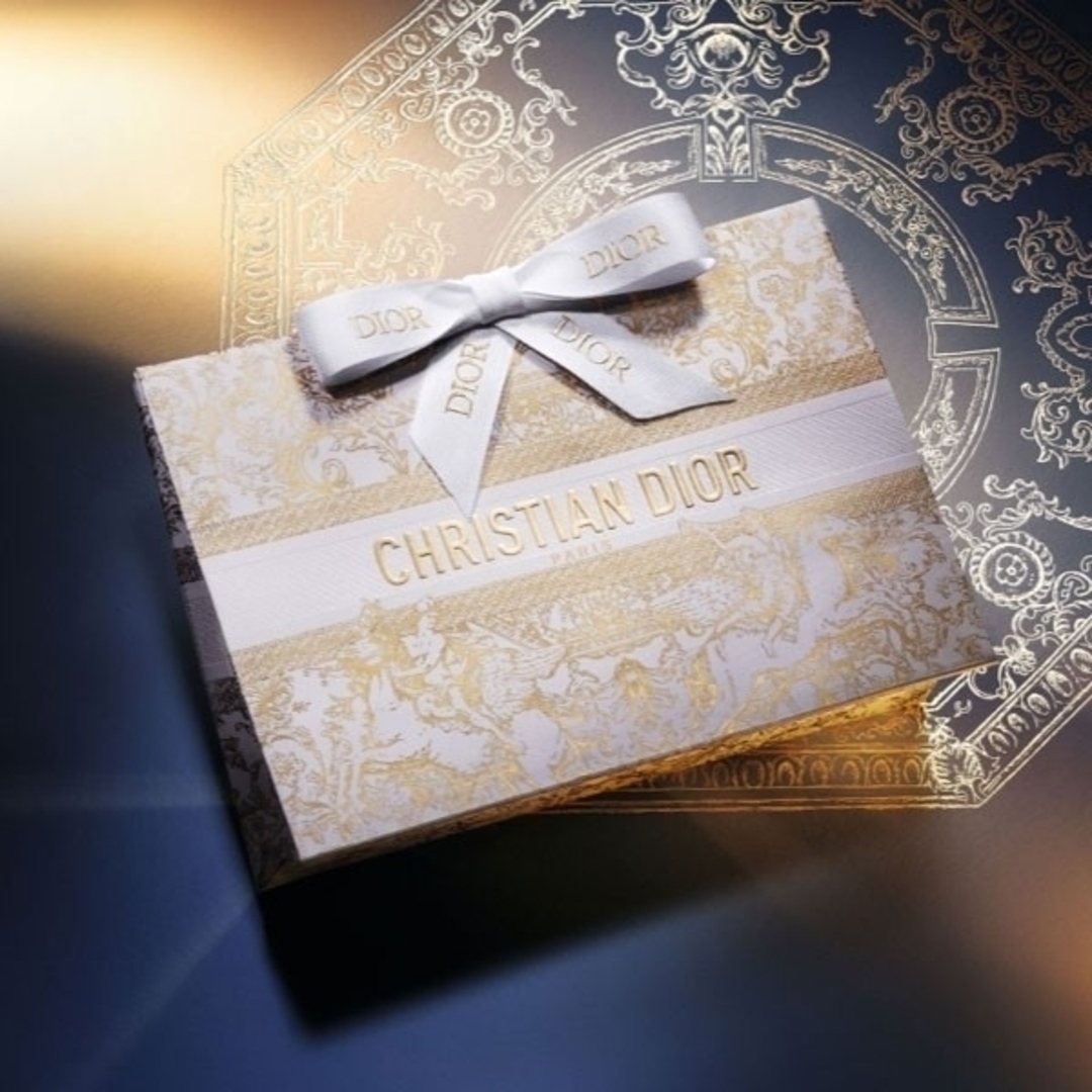 Dior(ディオール)のディオール アディクト クチュール リップスティック ケース クリスマス コスメ/美容のメイク道具/ケアグッズ(ボトル・ケース・携帯小物)の商品写真