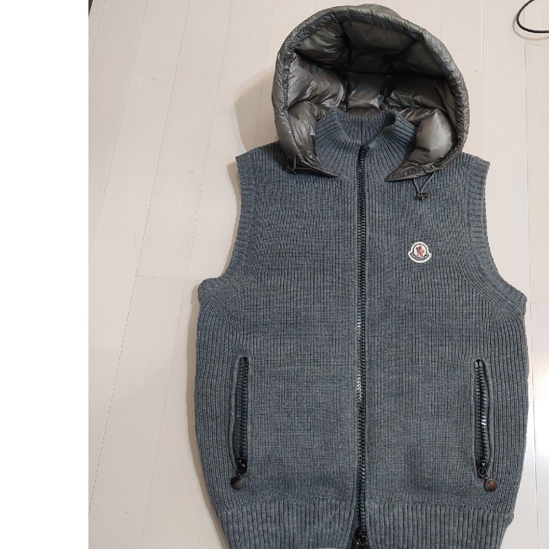 MONCLER(モンクレール)のMONCLER‼️ハイブリッドベスト‼️ メンズのジャケット/アウター(ダウンベスト)の商品写真