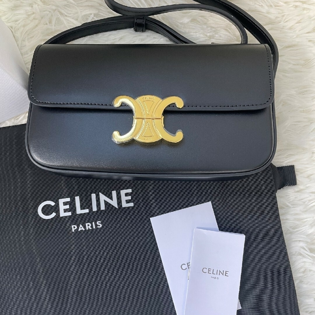 celine - 新品✨ セリーヌ トリオンフ ミディアム ショルダーバッグの