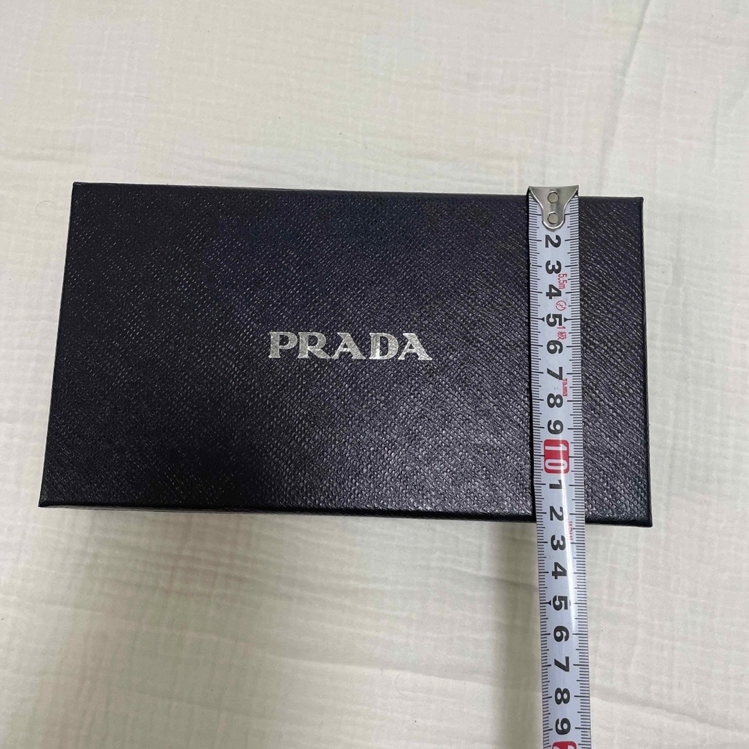 PRADA(プラダ)のプラダ　PRADA  空箱　ボックス　box  長財布 レディースのバッグ(ショップ袋)の商品写真