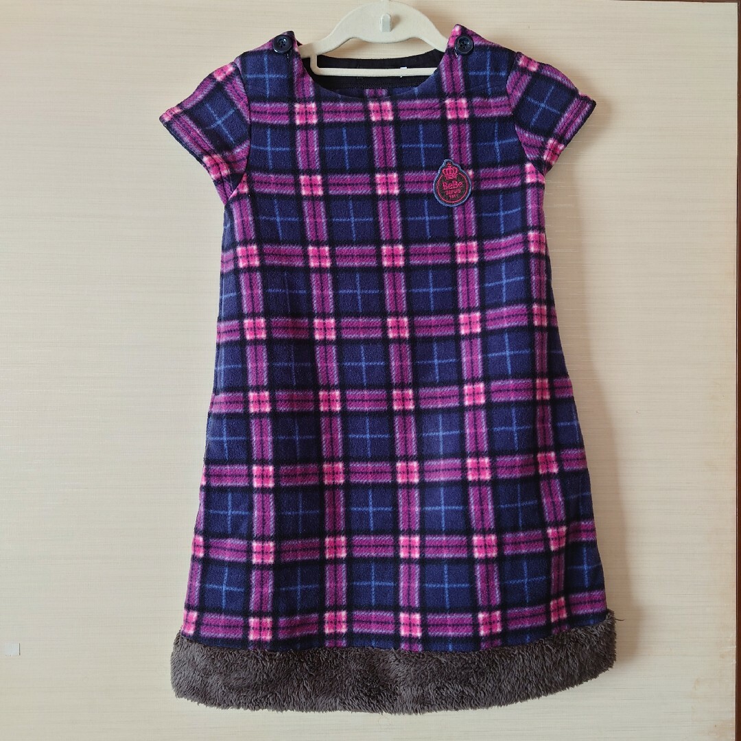 BeBe(ベベ)のBeBe フリース素材ワンピース 130 キッズ/ベビー/マタニティのキッズ服女の子用(90cm~)(ワンピース)の商品写真