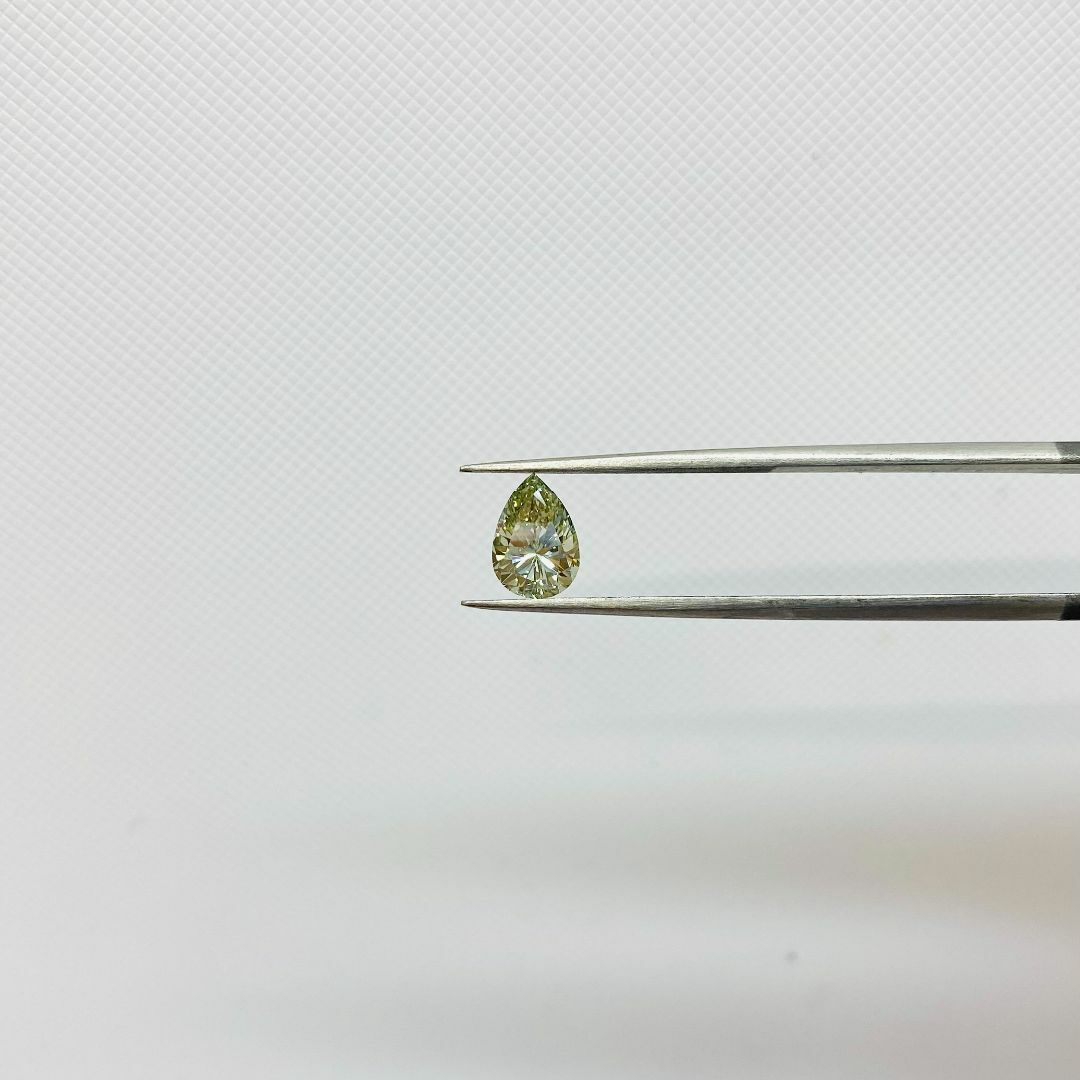 FANCY GRAYISH YELLOWISH GREEN 0.76ct PS レディースのアクセサリー(その他)の商品写真