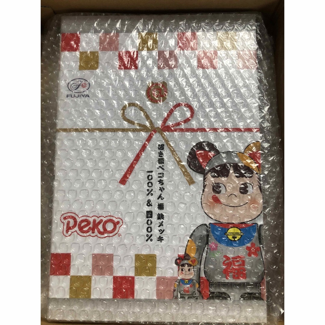 BE@RBRICK(ベアブリック)のBE@RBRICK 招き猫 ペコちゃん 福 銀メッキ 100% & 400% エンタメ/ホビーのフィギュア(その他)の商品写真