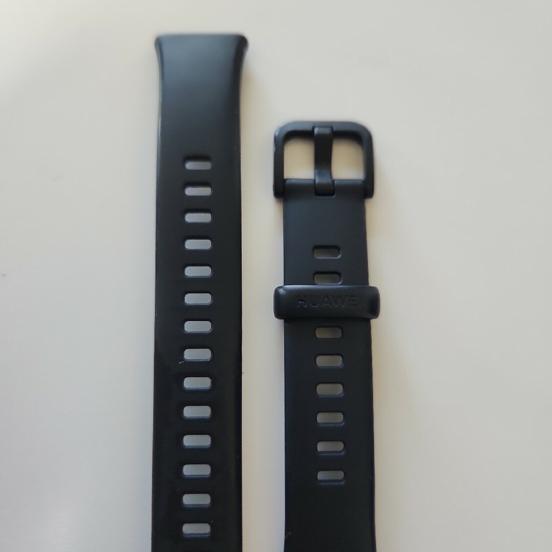 Huawei Band 7 純正 シリコンバンド　ブラック メンズの時計(腕時計(デジタル))の商品写真