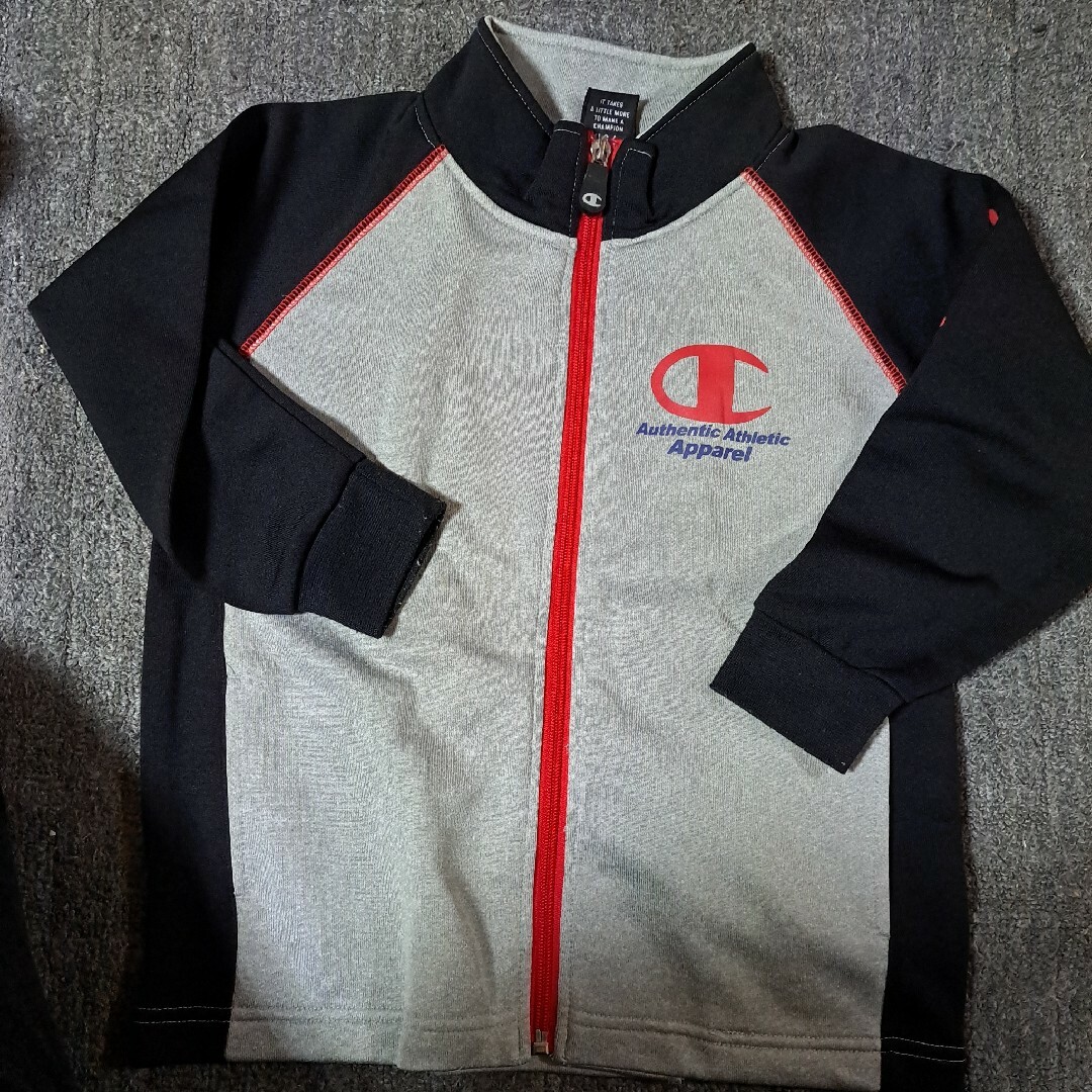 Champion(チャンピオン)のチャンピオントレーナー110 キッズ/ベビー/マタニティのキッズ服男の子用(90cm~)(その他)の商品写真